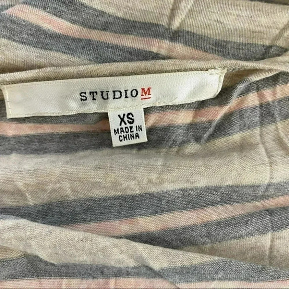 Studio‎ M XS gray & pink striped surplice top - Picture 8 of 8